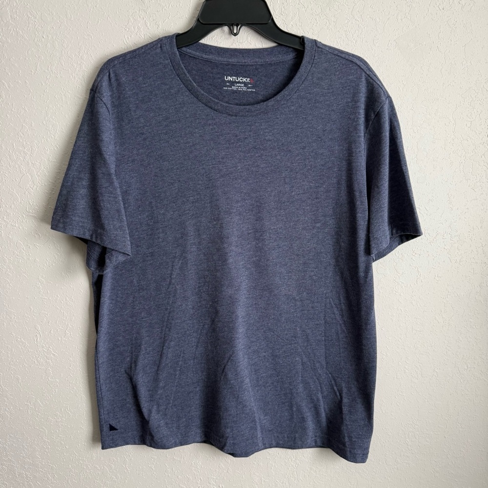 Men’s Pair Untuckit L Casual Soft Lightweight Basic Normcore Tee Shirts